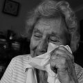 "Živa duša preko praga ne pređe": Ispovest Ane (62) čija stara majka svakodnevno plače zbog svojih unuka: "Teško im je…