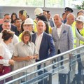 Маја Гојковић пре тачно годину дана свечано отворила Железничку станицу у Новом Саду: Вучићеве „реконструкције“ и истрага је…