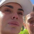 Стопала у ранама! Мина Врбашки показала повреде након ходочашћа, једва хода: "Распадам се од болова" (фото)
