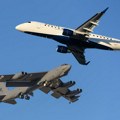 Dragi putnici, umalo smo udarili u strateški bombarder: Pilot se izvinio zbog oštrog manevra