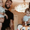 "U porodici učimo šta znači voleti i biti voljen": Slika Bogdane i Veljka Ražnatovića sa sinovima o kojoj svi bruje: Otkrili…