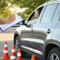 Нови закон о саобраћају доноси строжа правила за ауто-школе: Ево шта то подразумева за инструкторе, а шта за полазнике - Нулта…