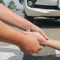 Žena BMW-om pokosila dečaka u Kikindi, komšije u šoku: "Čuli smo udarac i vrištanje"