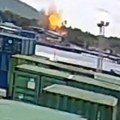 Ima mrtvih u eksploziji bombe iz Drugog svetskog rata: Iz ruševina izvučeno telo dečaka, policija traga za nestalima