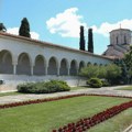 Otvorena sezona turističkih obilazaka Dvorskog kompleksa na Dedinju