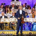 Tri generacije, jedan koncert: Kako Andre Riju osvaja publiku svih generacija?