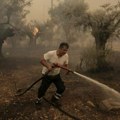 Besne požari u Grčkoj, kuće i crkva na istoku izgoreli do temelja