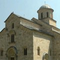 Eparhija: Katastar u Prištini upisao 24 hektara zemlje u imovinu manastira Visoki Dečani