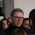 Vučić u Leskovcu razgovara sa građanima