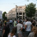 CRTA: U Srbiji juče održano najmanje 253 protesta i blokada