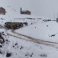 Pao sneg u Turskoj! Zabelelo se u Rizeu, nadležne službe pojačano rade (video)