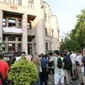 „Majstore, gde ti je pokret? Gde ti je knjiga?“: Studenti Pravnog prozvali Vučića