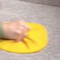 Izgledaće kao da ste ga tek kupili Ovo je definitivno najbolji način za čišćenje kauča, treba vam samo jedna stvar