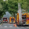 Пожар у стамбеној згради у Стразбуру, једна особа страдала, деца искакала кроз прозор