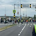 Blokiran kružni tok kod Ušća zbog protesta studenata: Gradski prevoz ne ide iz pravca Novog Beograda (foto)