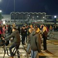 „Kad ne vozi Jaćimović, ne bi trebalo ni drugi“: Protest u Novom Sadu proširio se na Bulevar oslobođenja
