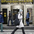 Austrijska „Rajfajzen bankaˮ nastavlja sa prodajom poslovanja u Rusiji