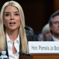 Трамп враћа Пем Бонди неколико недеља након што ју је сменио: "Борила се са раком"