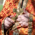 Kako banke u Srbiji gledaju na kreditiranje verskih organizacija i sveštenika