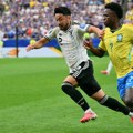Brazilci do osmine finala Mundijala golom u nadoknadi vremena