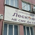 Kolone autobusa i „dobrovoljni“ entuzijazam: Kako se sa juga Srbije puni Beogradska arena