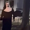 Misterija u Sremskoj Mitrovici: "Časne sestre" noću šetaju Blokom B, mreže bruje zbog ovog detalja na slici