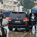 Britanski ambasador: Povući kosovsku policiju iz opština, podrška novim izborima