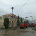 Požar u zgradi nekadašnje fabrike "Mideri" u Zrenjaninu lokalizovan, nema povređenih