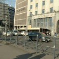 (FOTO) Već propao asfalt na nedavno rekonstruisanom Zelenom vencu