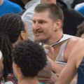 Jokić se umalo potukao sa igračima Oklahome: Totalna ludnica najvećeg NBA derbija, sve je rešeno posle produžetaka VIDEO