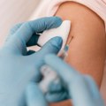 Iako je vakcina protiv HPV-a besplatna i dostupna, odziv nedovoljan. Nema druge nego da bude u kalendaru obavezne imunizacije…