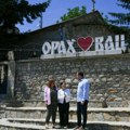 Kandidatkinje Srpske liste obišle Veliku Hoču i Orahovac, razgovarale sa srpskim porodicama