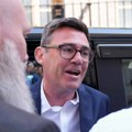 Novi britanski premijer: Endi Bernam se useljava u Dauning strit 10
