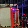 Požar u naselju Braće Jerković: Gori krov restorana, vatrogasci na terenu VIDEO