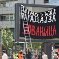 VIDEO: Muškarac parkirao Audi na biciklističku, pa skinuo studentski natpis afere "Jovanjica"