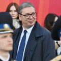 Vučić danas na vojnoj paradi u Moskvi, uprkos upozorenjima iz EU