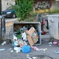 Usred smeća - otkriće koje je rasplakalo Srbiju Među kesama punim đubreta Novosađanin pronašao pravo blago, ljudi u…