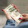 Identično kao juče: Zvanični srednji kurs je 117,2433 dinara za evro