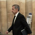 Bivši predsednik Francuske na uslovnoj slobodi: Prihvaćen zahtev Sarkozija, pušten bez nanogice