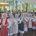 Četvrti Dečiji međunarodni festival folklora okupio oko 20 kulturno-umetničkih društava (video)