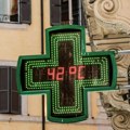 Crveni alarmširom Francuske: Zbog paklenih vrućina zatvaraju škole i uvode vanredne mere
