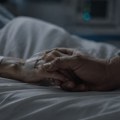Srpkinji na samrtnoj postelji muž otkrio tajnu koju je godinama skrivao od cele porodice! Njegove reči zaprepastile Srbiju…