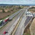 AMSS: Uslovi za vožnju povoljni, ali potreban oprez zbog turističke sezone i pojačanog saobraćaja za vikend