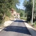 Poslanik Nikolić (SNS) poslao snimke puta u Golemom selu medijima VIDEO