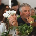"Mislila sam da sam kit, bojala sam se i paste za zube": Supruga Aleka Boldvina otkrila sa kojim problemom se godinama borila