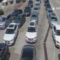 Kolone 20 kilometara, čeka se duže od 10 sati! Kolaps na graničnom prelazu ka Jadranu, čeka 40.000 ljudi, preti potpuna…