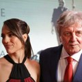 Održana svečana premijera filma “Čuvar ikone Svetog Đorđa”: Radoš Bajić ruku pod ruku sa mladom glumicom