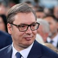 Vučić najavio pomoć države za lečenje teško obolele dece i malog Lava iz NS