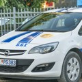 Uhapšen muškarac koji je ispisao grafit „Srbe na vrbe“ na voziću u Herceg Novom