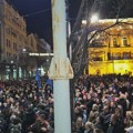 Izbori u Srbiji 2023: Opozicija pokušava da nasilno uđe u Skupštinu grada Beograda, polomljena vrata